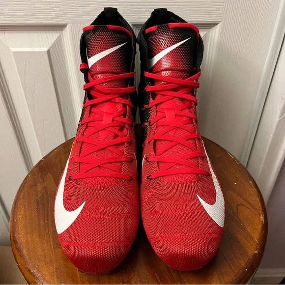 Nike Vapor Untouchable Elite Flyknit Football Cleats Men's Size